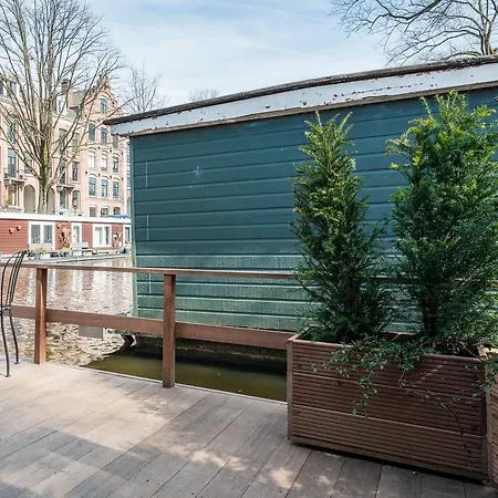 Houseboat Lady Jane Botel Amsterdam